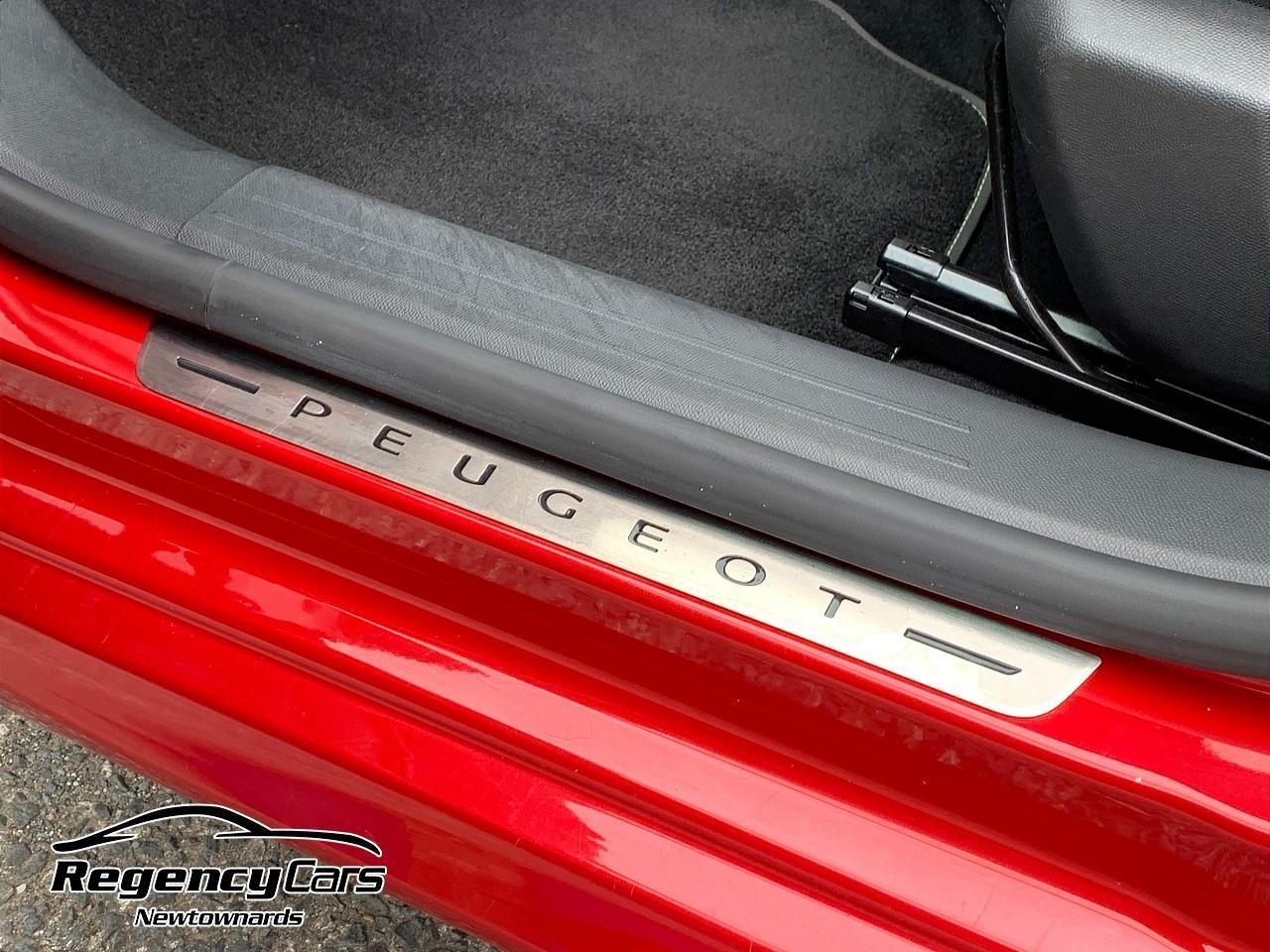 Peugeot 208 1.2 PureTech 100 GT 5dr