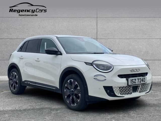 Fiat 600 1.2 Hybrid 48V La Prima 5dr eDCT-6 Hatchback Petrol WHITE