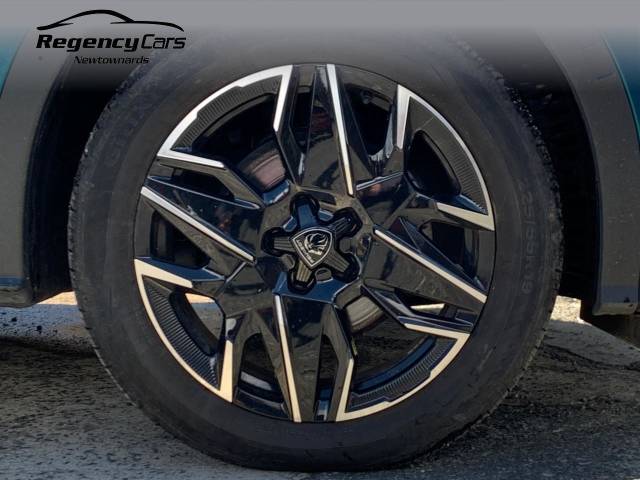 2025 Peugeot 3008 1.2 Hybrid 136 Allure 5dr e-DSC6
