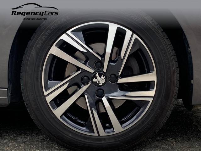 2023 Peugeot 208 1.2 PureTech 100 Allure Premium + 5dr