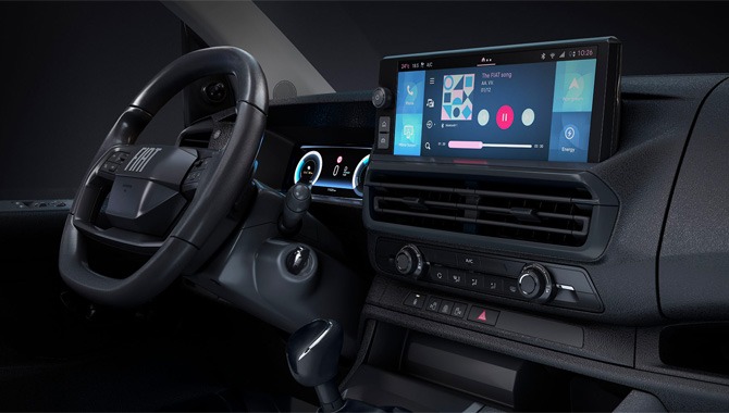New Fiat e-Scudo - Interior